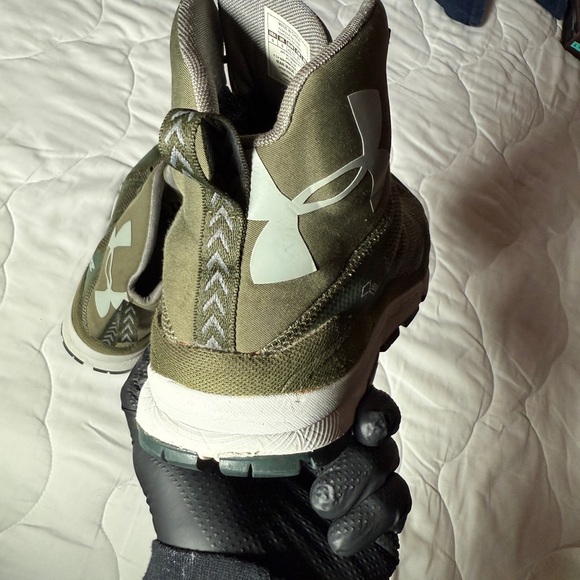🔥 Under Armour Men’s Charged Core Mid Boots Gore-Tex — Size 9 — OD Green 🔥 - Picture 7 of 17